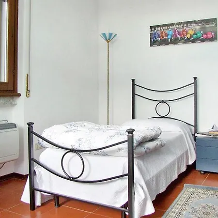Sleeps 7 *
